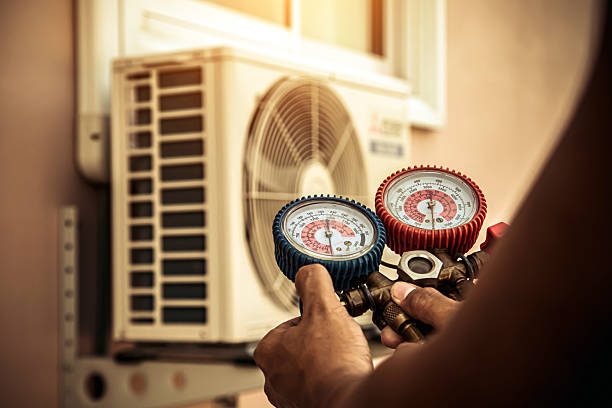 Professional Ac Installation technician working in Sharpsville, PA